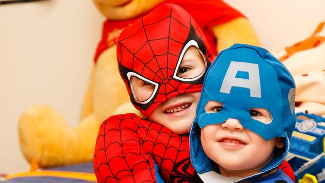 No esperes a ser un superhéroe para hacer una diferencia Image